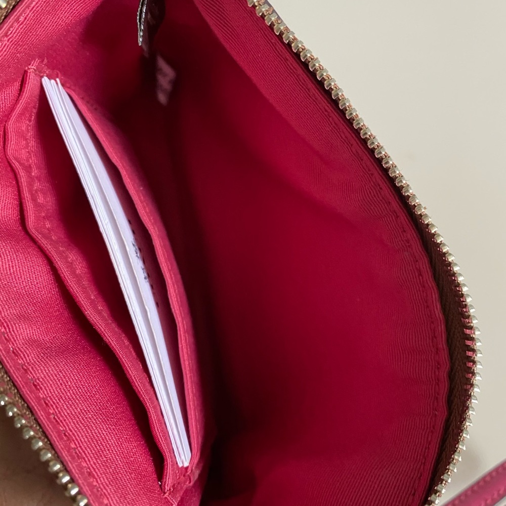 Coach wristlet - Picture 3 of 3